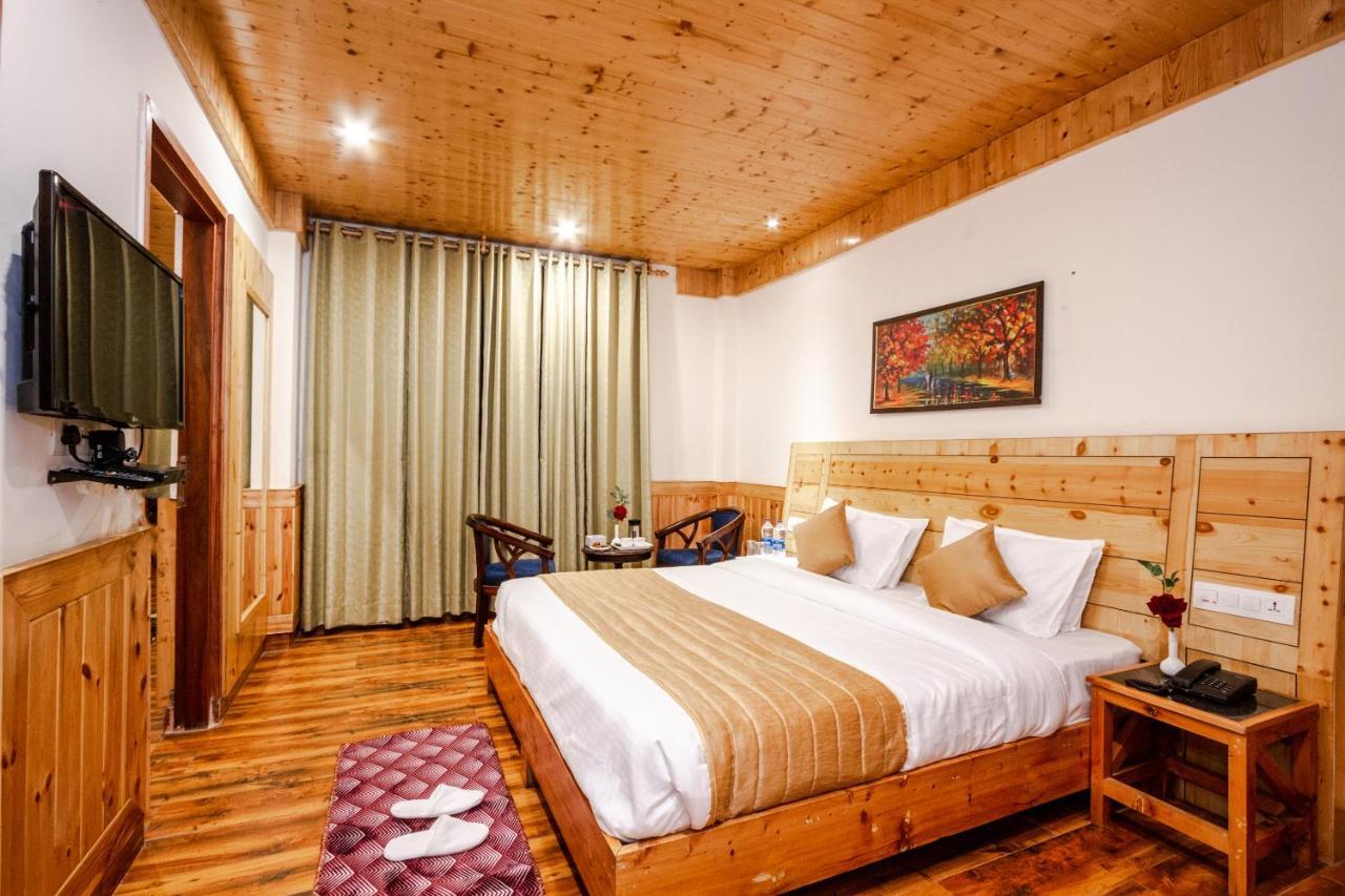 Tripli Hotels Stone House Cottage 马拉里 外观 照片