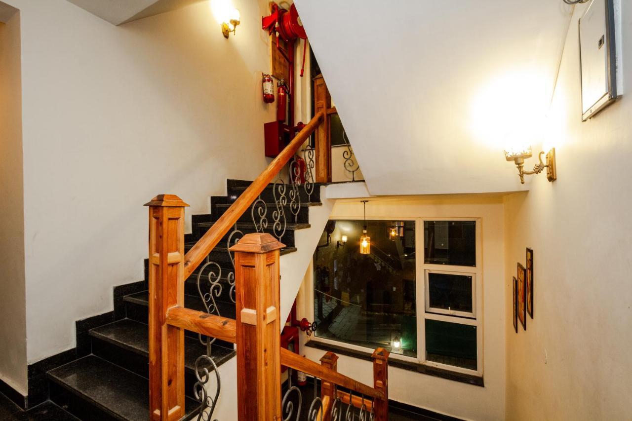 Tripli Hotels Stone House Cottage 马拉里 外观 照片