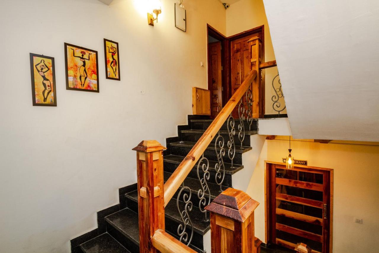 Tripli Hotels Stone House Cottage 马拉里 外观 照片